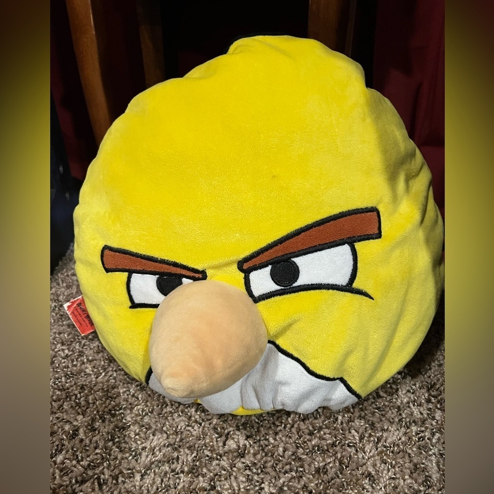 Stuffed Angry bird stuffed animal pillow 

Used/great condition/Cleaned/washed